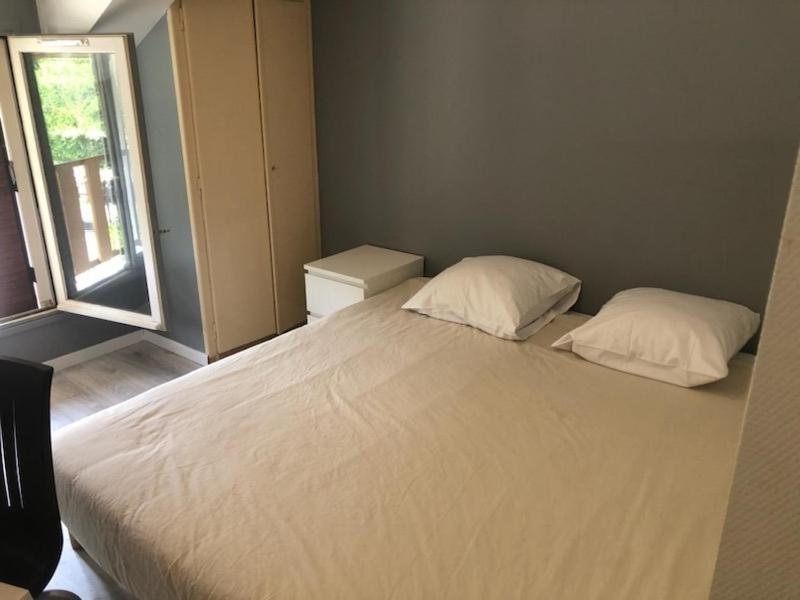 אויונה Hotel Bon Accueil מראה חיצוני תמונה